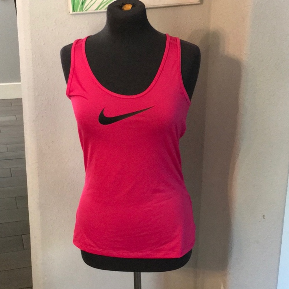 Nike Pro Essential Swoosh Tank Top